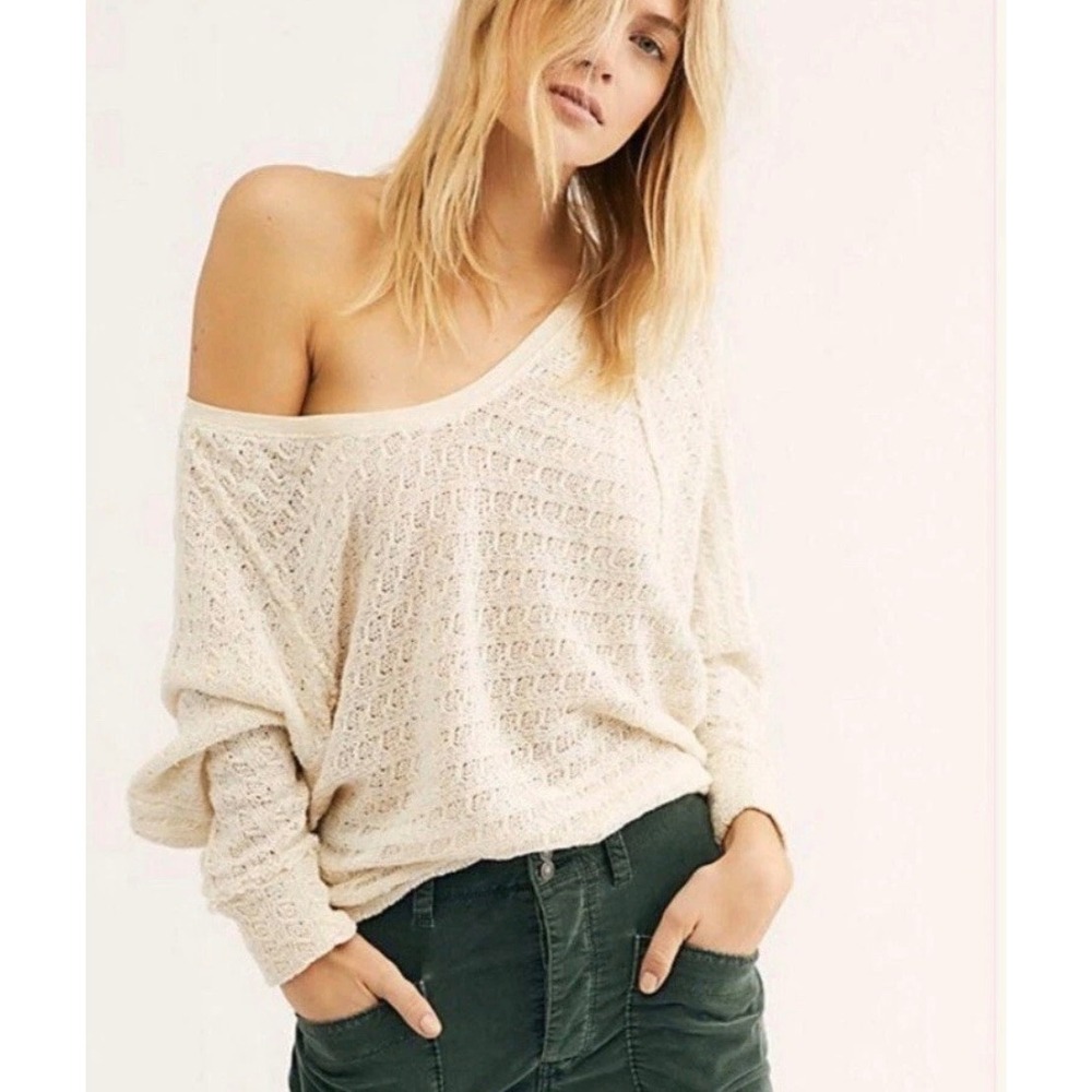 Free People We The Free Thien's Hacci Sweater Top XS Beach Oversized‎ Layering